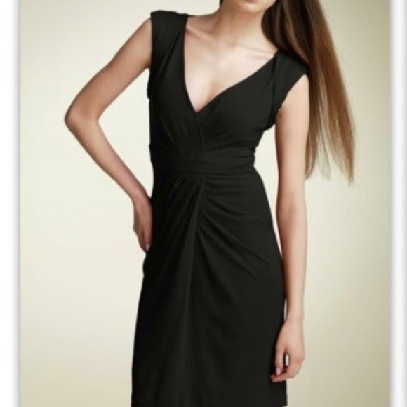 Diane von Furstenberg Brand New Samaya Ruffle Front Deep V Front V Black Size: 6 - Picture 3 of 4